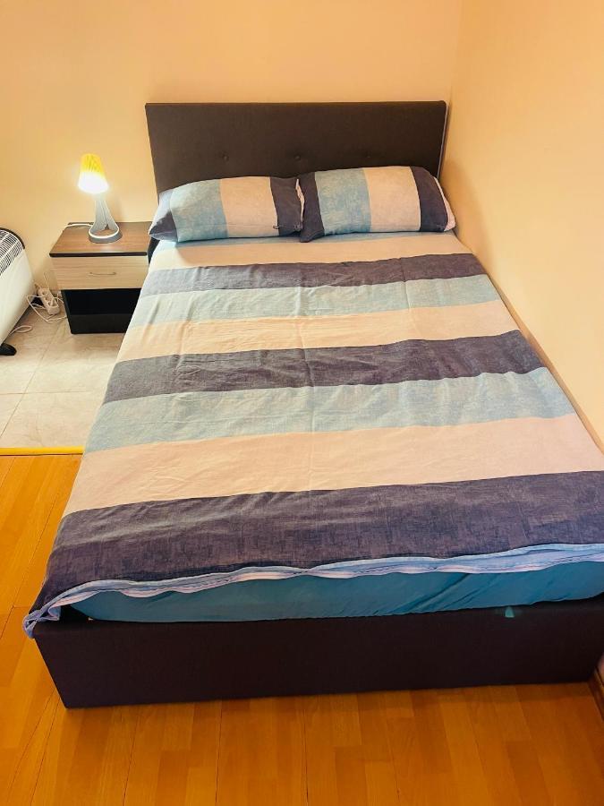 Top Center Studio 2 Min To The Beach Apartment Varna Exterior foto